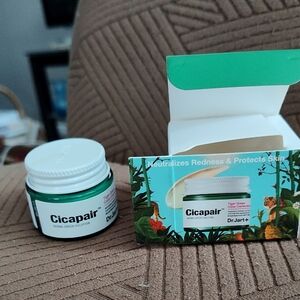 Cicapair Tiger Grass Color Correcting Treatment - Green